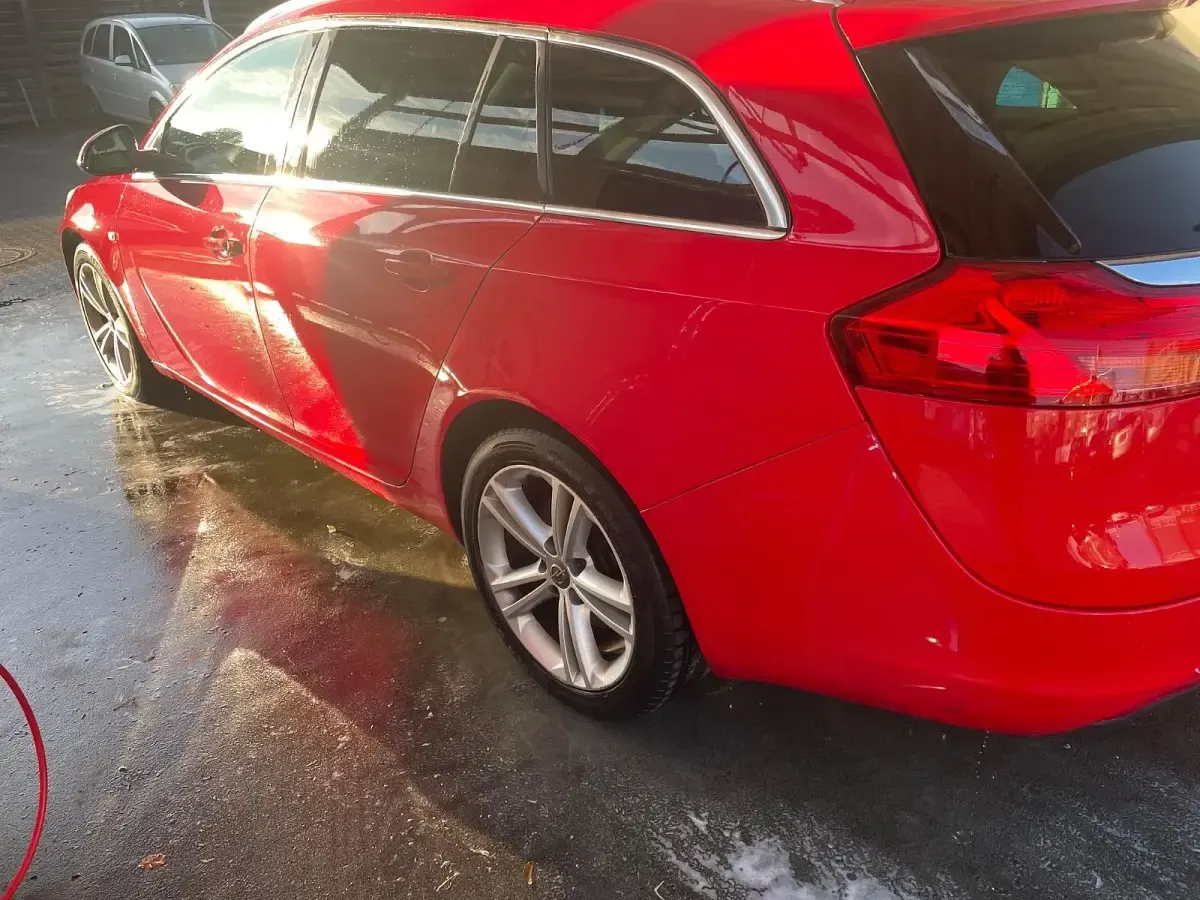 Gebraucht Opel Insignia 2011 Rot Kombi