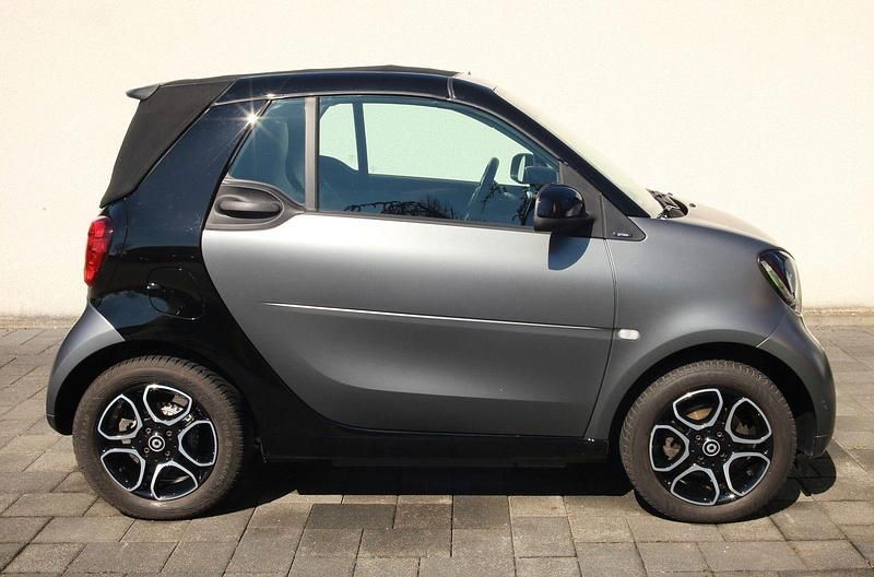 Gebraucht Smart ForTwo Cabrio 90 PS (66 kW) 2018 Grau Cabrio