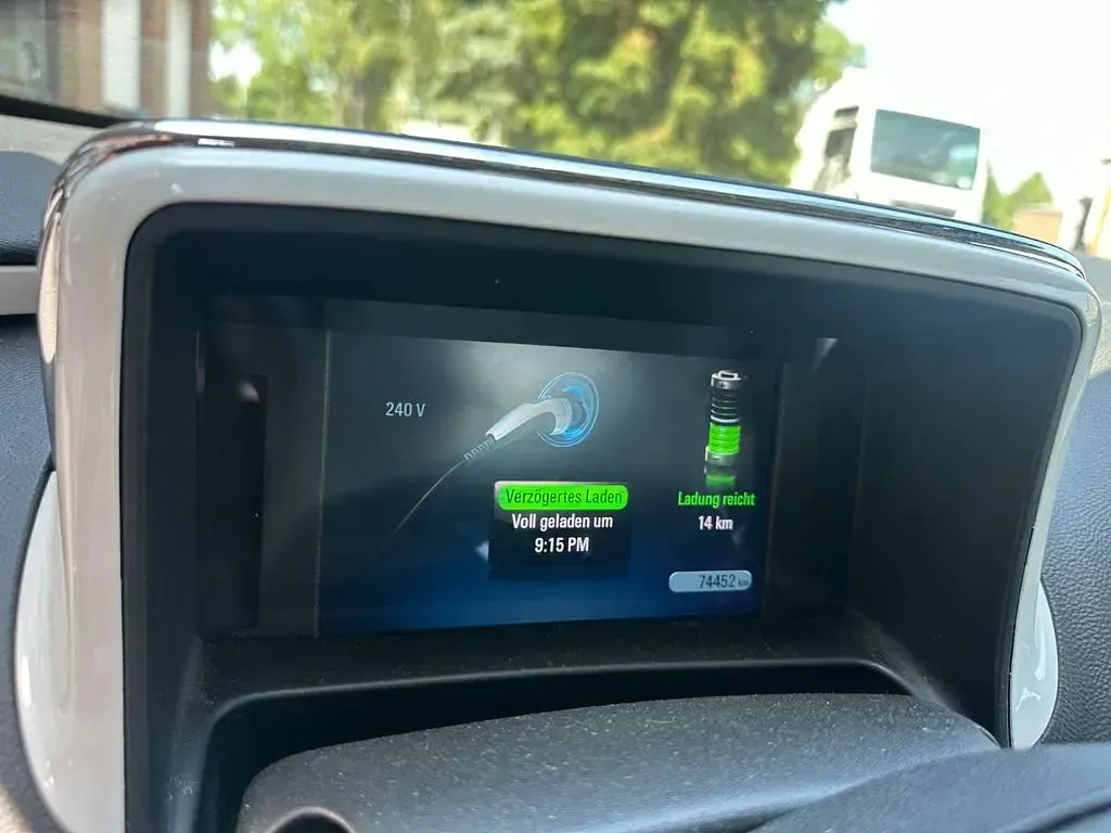 Gebraucht Chevrolet Volt 151 PS (111 kW) 2012 Schwarz Kleinwagen