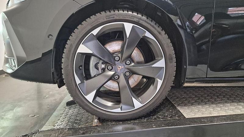Usata Cupra Leon 150 CV (110 kW) 2025 Nero Berlina