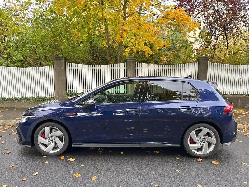 Gebraucht VW Golf VIII GTI 245 PS (180 kW) 2022 Blau Limousine