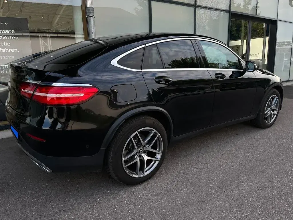 Gebraucht Mercedes GLC250 AMG line 204 PS (150 kW) 2017 Schwarz Coupé