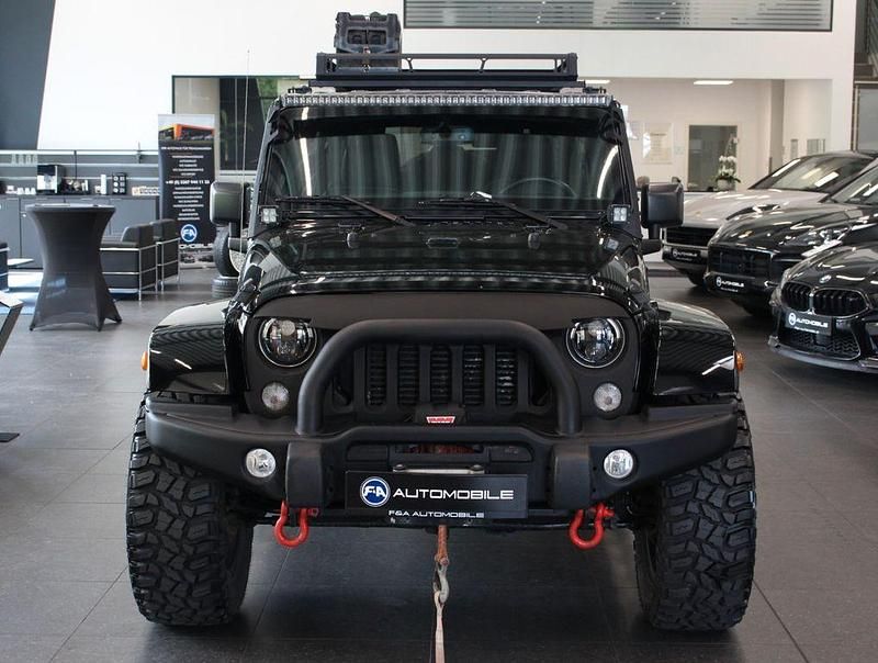Gebraucht Jeep Wrangler Unlimited Sahara 200 PS (147 kW) 2018 Schwarz SUV