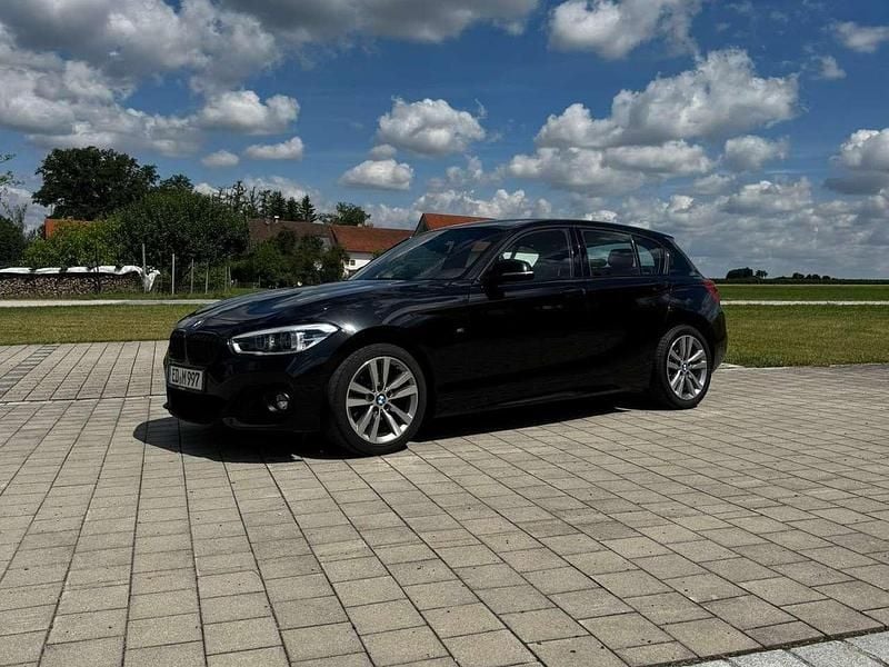 Schwarz Gebraucht 2018 BMW 120 M Sport Kleinwagen | 18.000 € (Guter Preis) - Bild 1/4