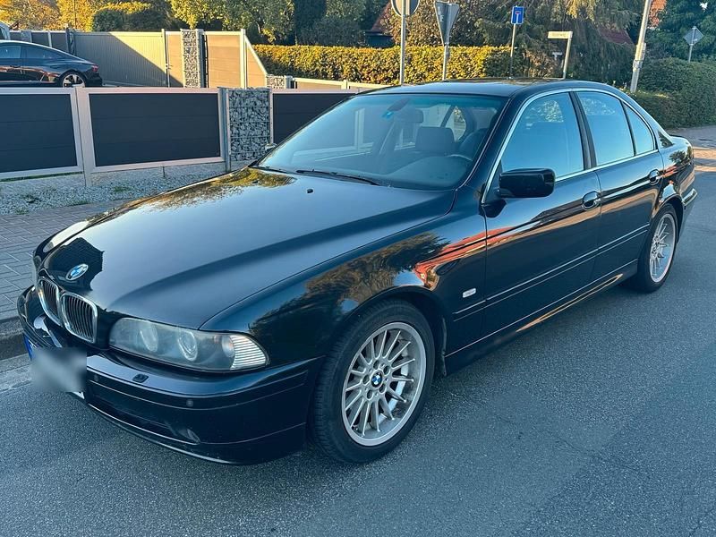 Schwarz Gebraucht 2001 BMW 530 Limousine | 3.500 € (Superpreis) - Bild 1/4
