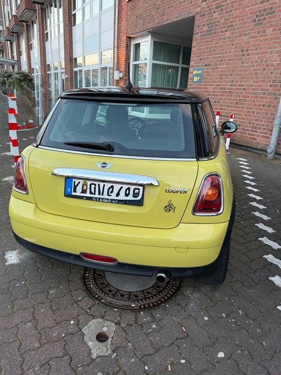 Gebraucht Mini Cooper 122 PS (89 kW) 2010 Gelb Kleinwagen