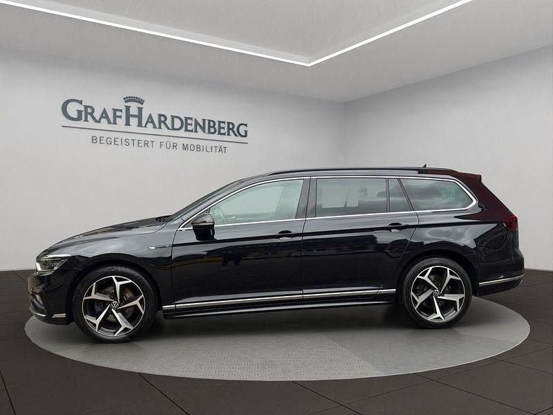 Occasion VW Passat R-line 200 ch (147 kW) 2023 Noir Break