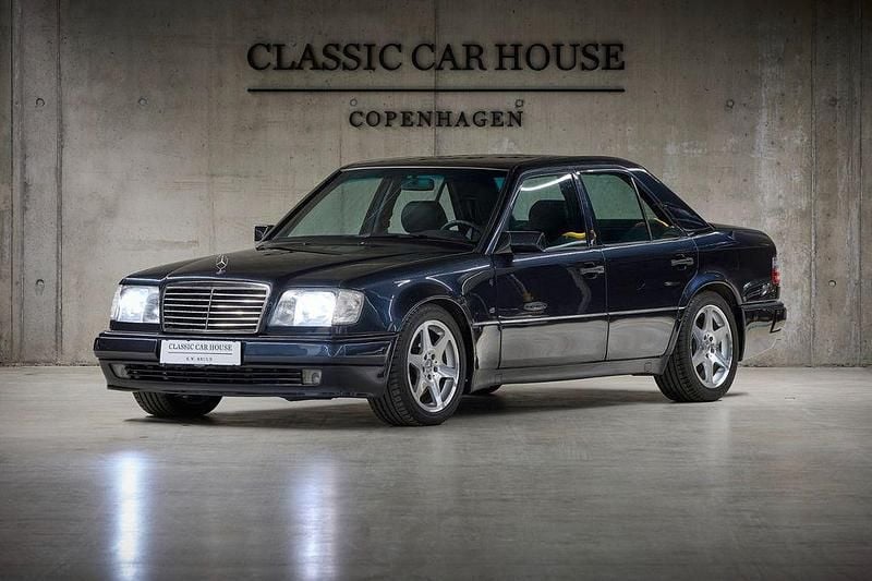 Gebraucht Mercedes E500 320 PS (235 kW) 1995 Schwarz Limousine
