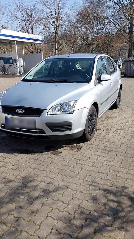 Gebraucht Ford Focus 101 PS (74 kW) 2007 Silber Kleinwagen