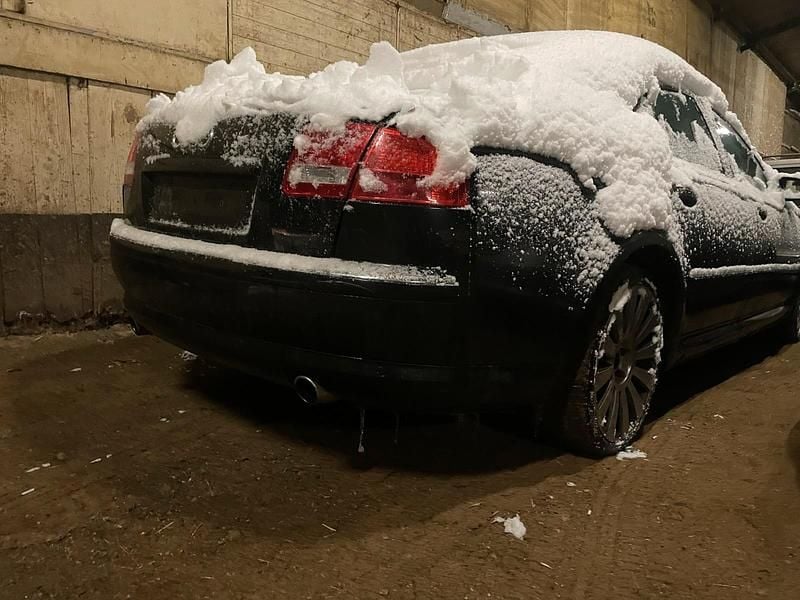 Blau Gebraucht 2003 Audi A8 Limousine | 3.800 € (Fairer Preis) - Bild 1/3