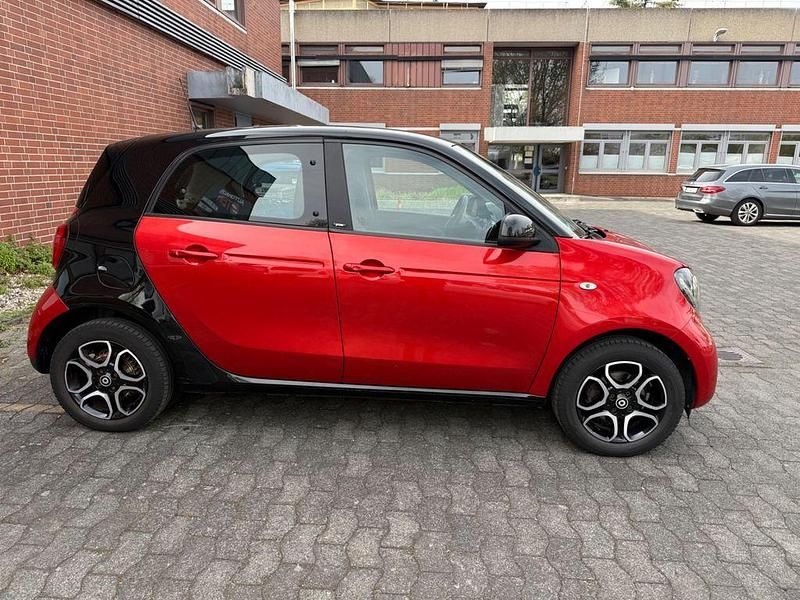 Usado Smart ForFour 71 HP (52 kW) 2016 Vermelho Citadino
