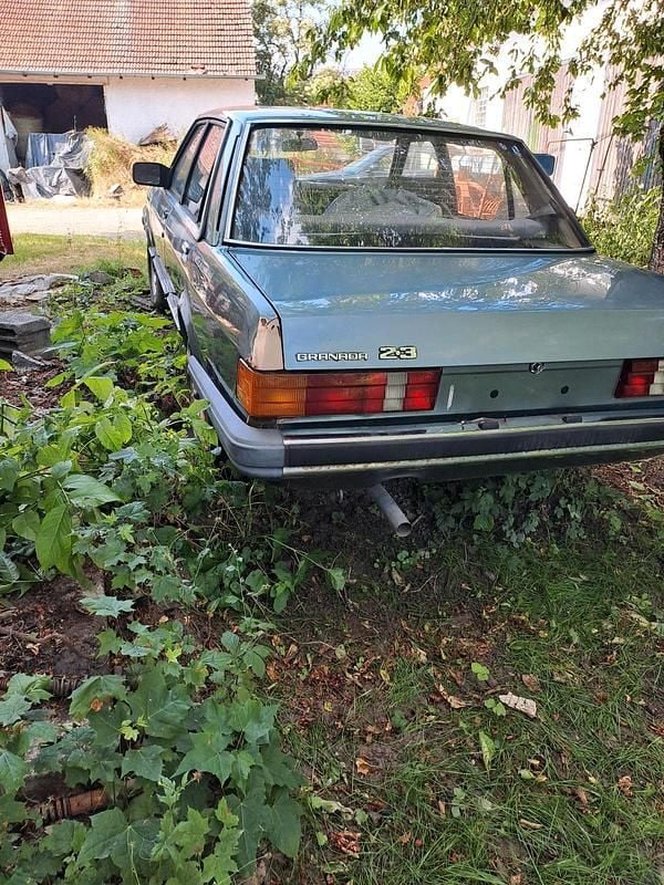 Usata Ford Granada 115 CV (84 kW) 1983 Blu Berlina