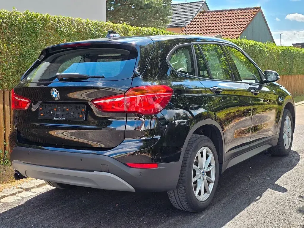 Gebraucht BMW X1 Sport Line 150 PS (110 kW) 2018 Schwarz SUV