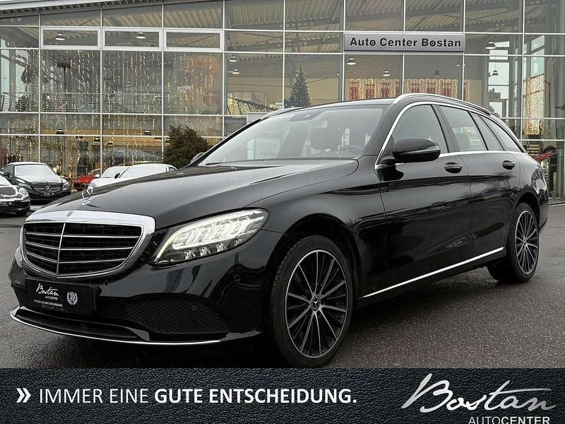 Schwarz Gebraucht 2019 Mercedes C300 Kombi | 24.800 € (Guter Preis) - Bild 1/4