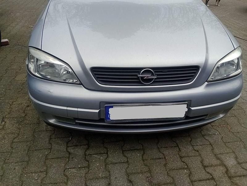 Gebraucht Opel Astra 125 PS (91 kW) 2001 Silber Limousine