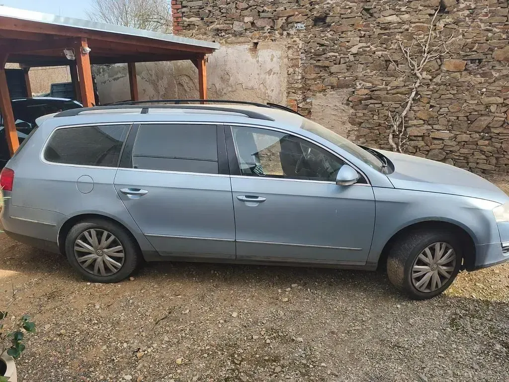 Gebraucht VW Passat Individual 150 PS (110 kW) 2006 Blau Kombi