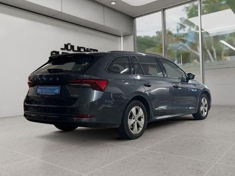 Gebraucht Skoda Octavia Ambition 110 PS (80 kW) 2021 Grau Kombi