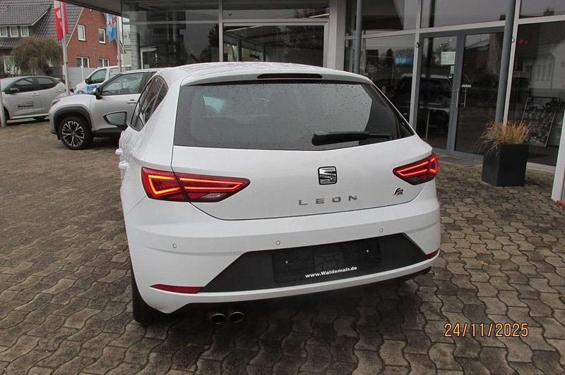 Gebraucht Seat Leon FR 179 PS (131 kW) 2017 "nevada" weiss Limousine