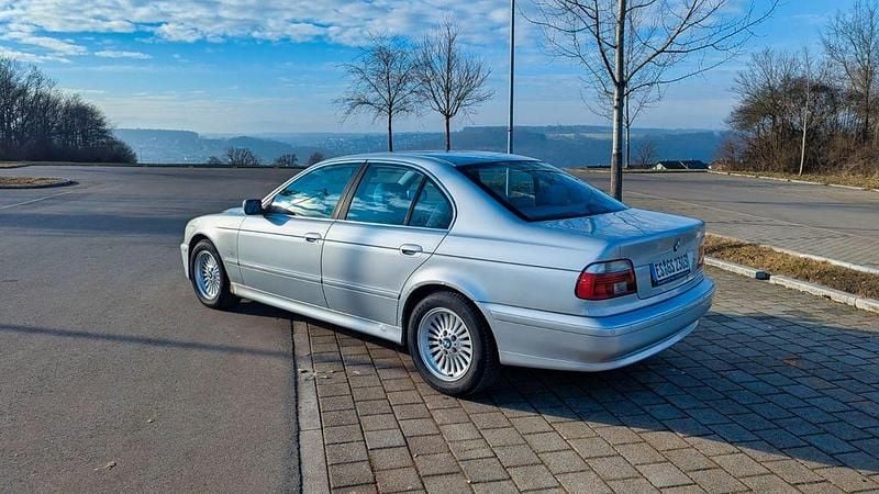 Gebraucht BMW 520 170 PS (125 kW) 2001 Silber Limousine