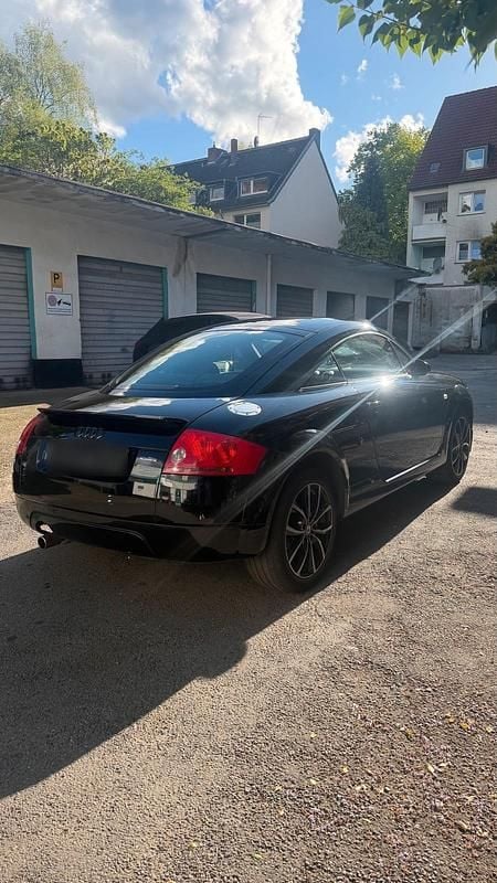 Second-hand Audi TT 150 CP (110 kW) 2003 Negru Coupe