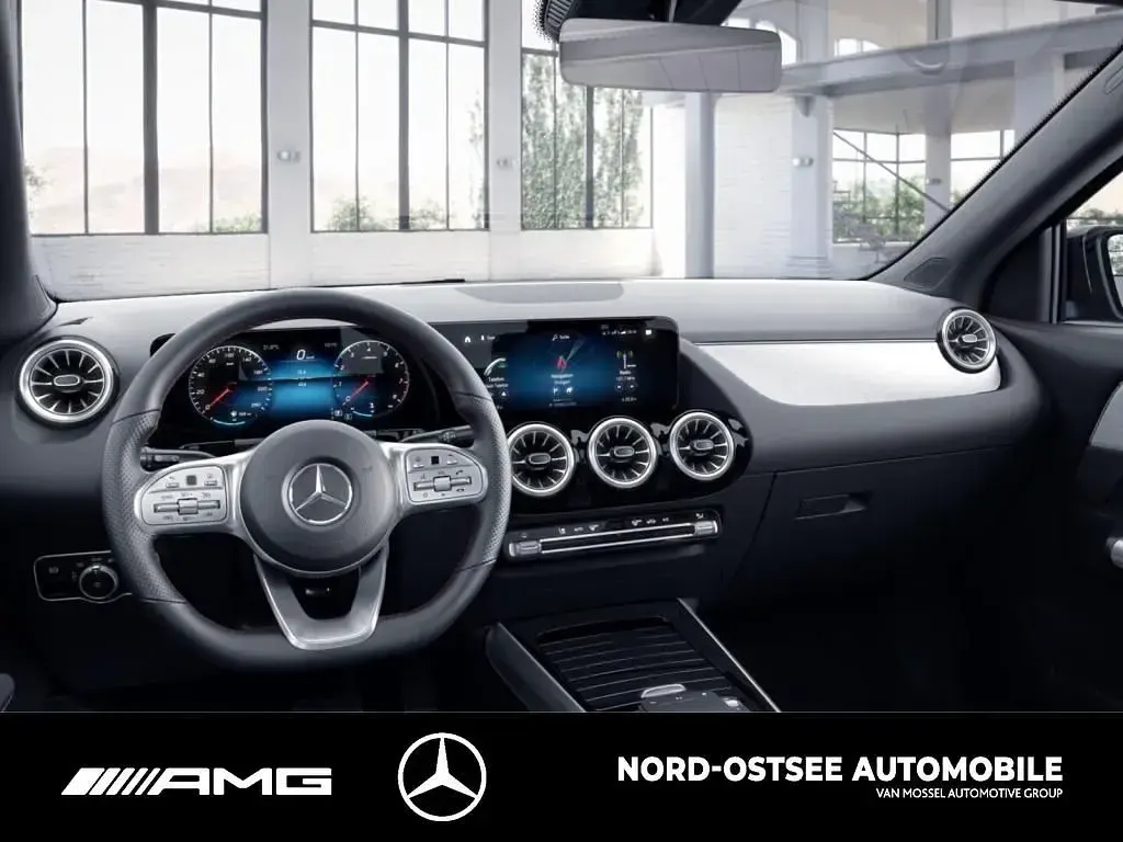 Gebraucht Mercedes GLA250 AMG 224 PS (164 kW) 2022 Kosmosschwarz metallic SUV