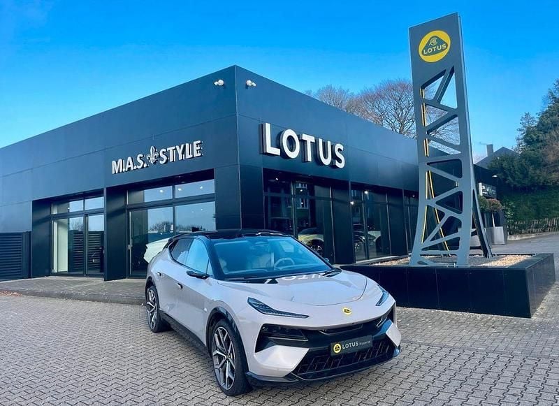 Grau Gebraucht 2023 Lotus Eletre SUV | 79.950 € (Superpreis) - Bild 1/4