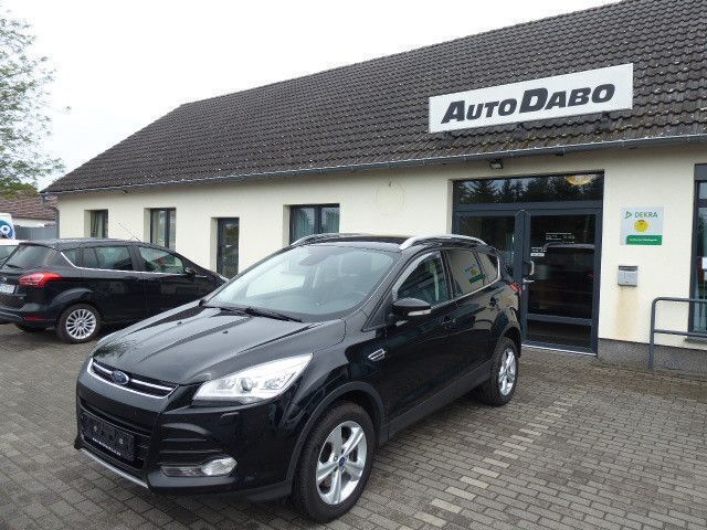 Schwarz Gebraucht 2016 Ford Kuga Titanium SUV | 8.985 € (Superpreis) - Bild 1/4