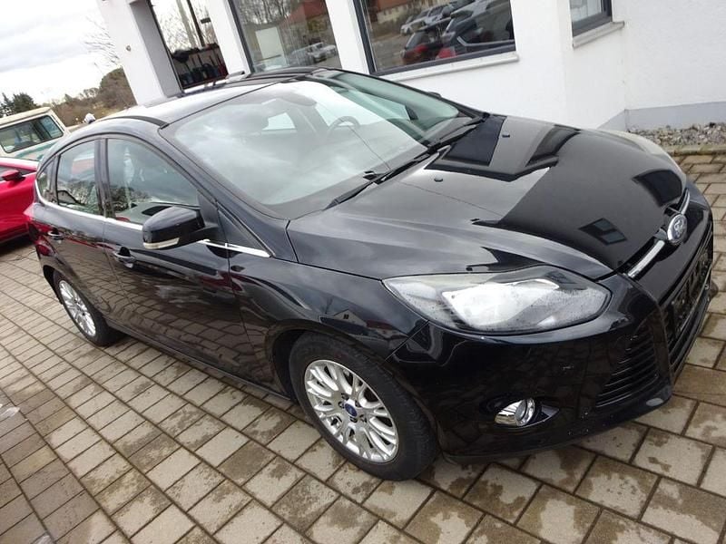 Gebraucht Ford Focus Titanium 125 PS (91 kW) 2011 Schwarz Limousine