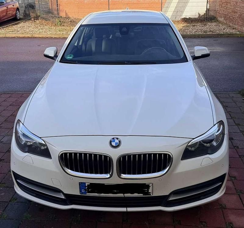 Second-hand BMW 520 190 CP (139 kW) 2016 Alb Berlinǎ
