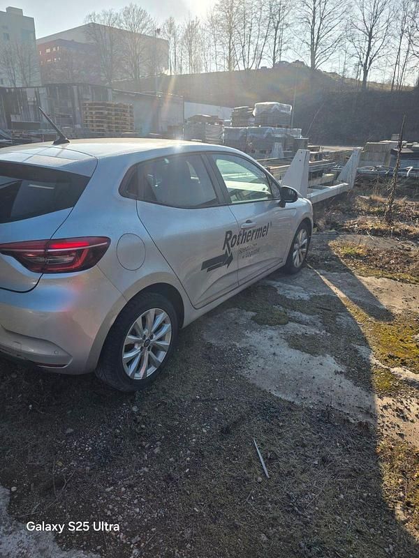 Gebraucht Renault Clio V Collection 76 PS (55 kW) 2020 Grau Kleinwagen