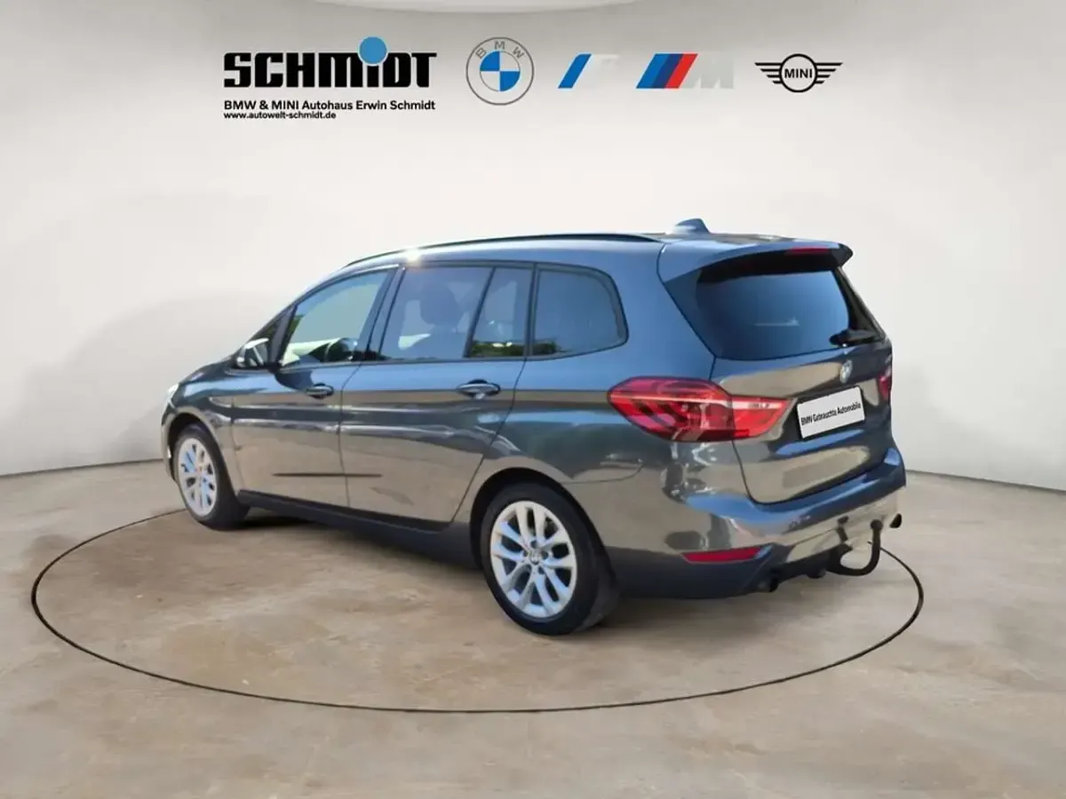 Gebraucht BMW 220 Gran Tourer Advantage 192 PS (141 kW) 2017 Mineralgrau metallic Van / Kleinbus