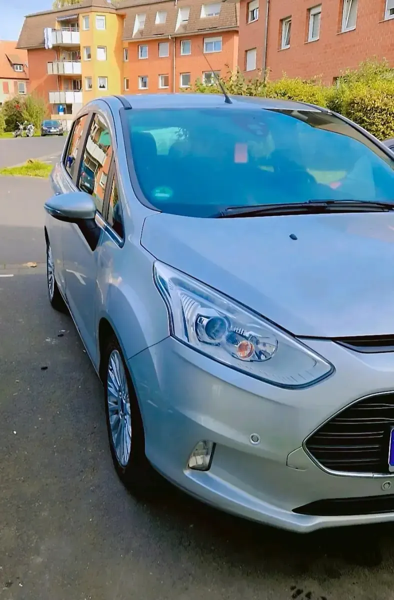Używany Ford B-MAX 105 KM (77 kW) 2013 Srebrny Minivan