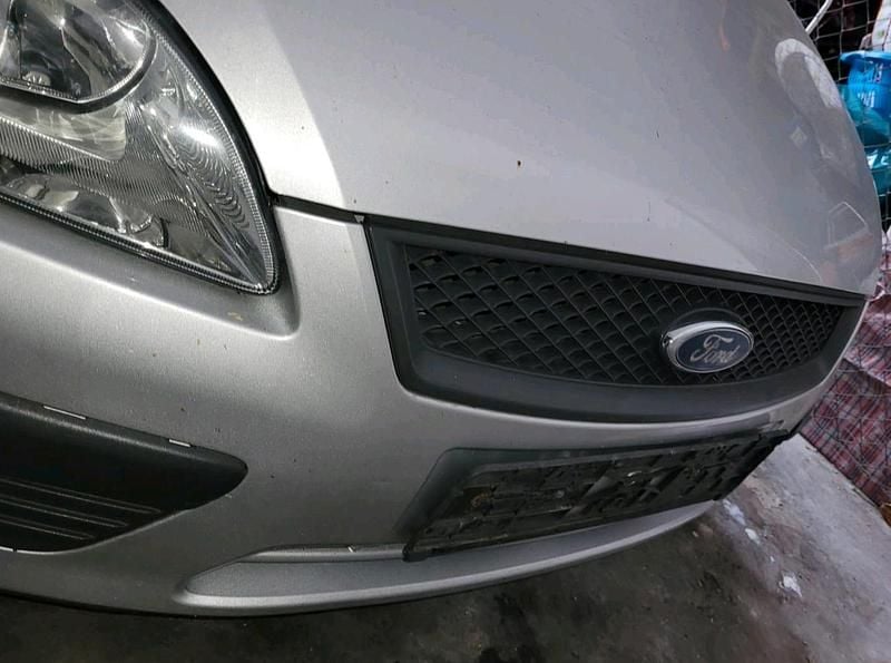 Gebraucht Ford Focus 116 PS (85 kW) 2005 Grau Kleinwagen