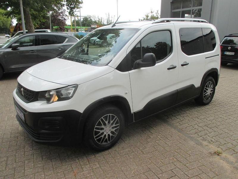 Gebraucht Peugeot Rifter Active 110 PS (80 kW) 2019 Weiß Van / Kleinbus