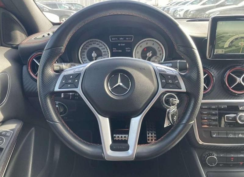 Gebraucht Mercedes A250 AMG line 211 PS (155 kW) 2013 Rot Kleinwagen