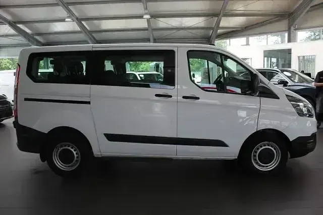 Gebraucht Ford Transit Custom 105 PS (77 kW) 2021 Weiß Kombi