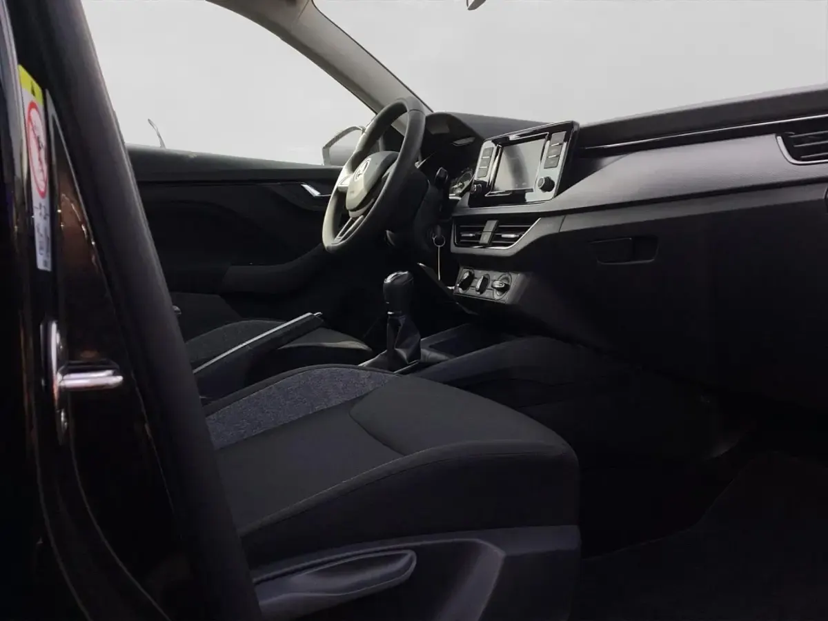 Gebraucht Skoda Scala Cool Plus 95 PS (69 kW) 2020 Blackmagic perleffekt Kleinwagen