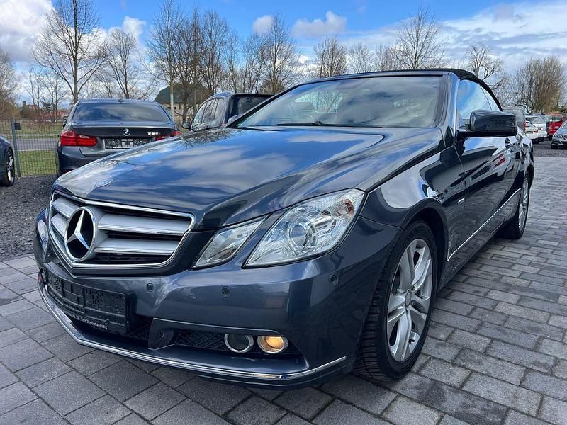 Gebraucht Mercedes E200 184 PS (135 kW) 2011 Grau Cabrio