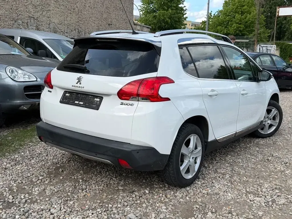 Gebraucht Peugeot 2008 Allure Top 110 PS (80 kW) 2016 Weiß SUV