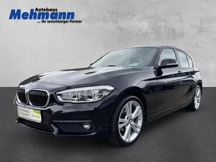 Seaside blue metallic Gebraucht 2018 BMW 118 Advantage Kleinwagen | 13.999 € (Fairer Preis) - Bild 1/2