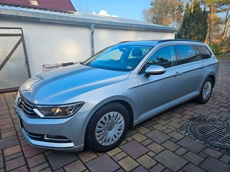 Gebraucht VW Passat Comfortline 150 PS (110 kW) 2015 Grau Kombi
