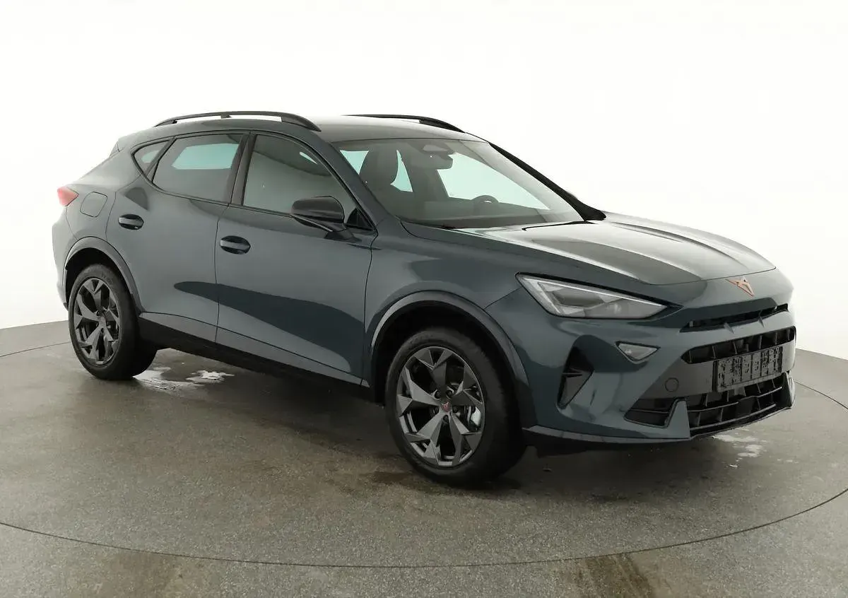 Neu Cupra Formentor 150 PS (110 kW) 2025 Magnetic tech metallic SUV