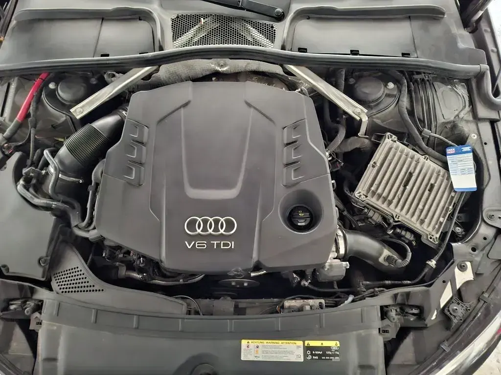 Gebraucht Audi A4 Sport 218 PS (160 kW) 2016 Schwarz Kombi