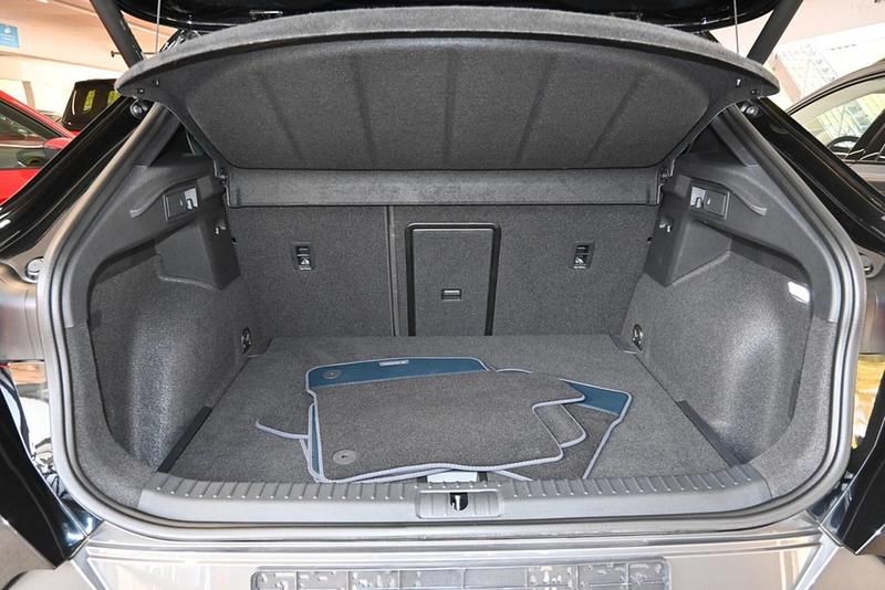 Gebraucht Cupra Formentor 150 PS (110 kW) 2022 Schwarz SUV