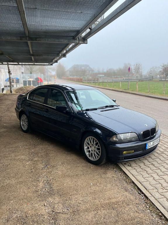 Gebraucht BMW 320 Performance 150 PS (110 kW) 1999 Blau Limousine