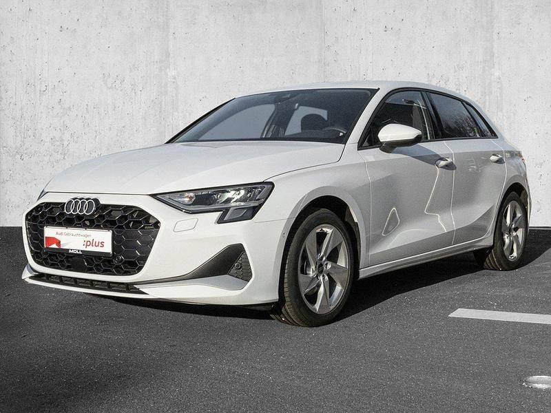 Second-hand Audi A3 Advanced 150 CP (110 kW) 2025 Alb Berlinǎ