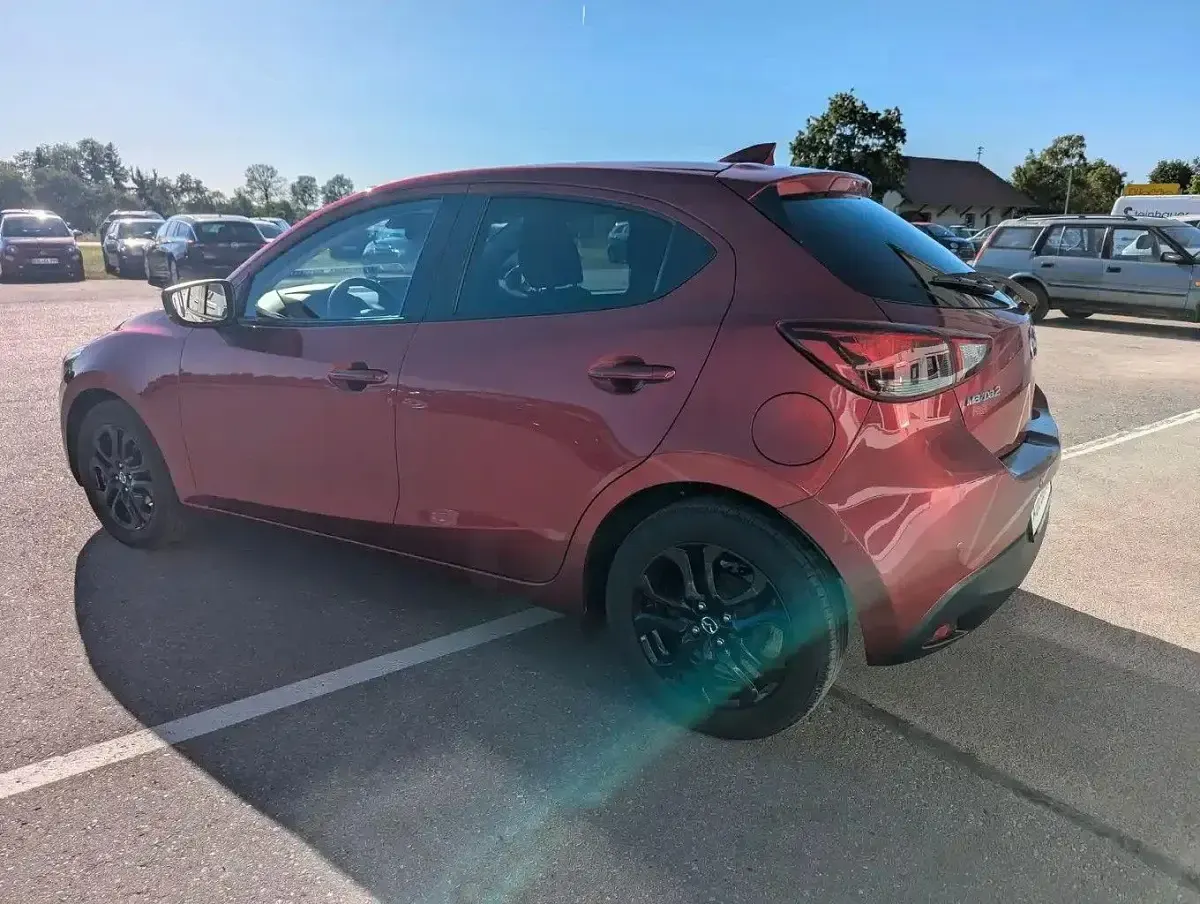 Gebraucht Mazda 2 Kizoku 90 PS (66 kW) 2019 Rot Kleinwagen