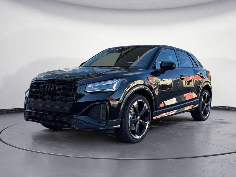 Schwarz Neu 2025 Audi Q2 S-Line SUV | 36.890 € (Fairer Preis) - Bild 1/4