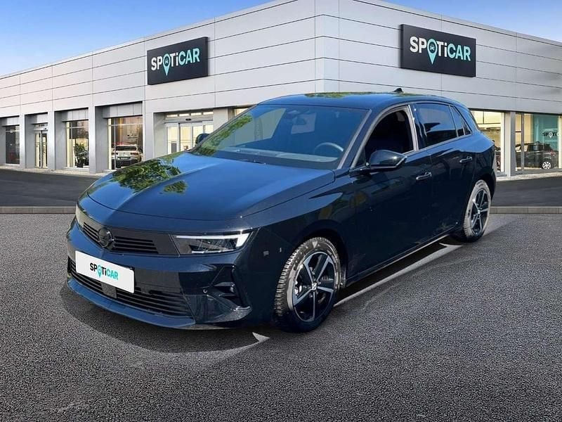 Karbon schwarz Gebraucht 2024 Opel Astra Limousine | 25.990 € (Fairer Preis) - Bild 1/4