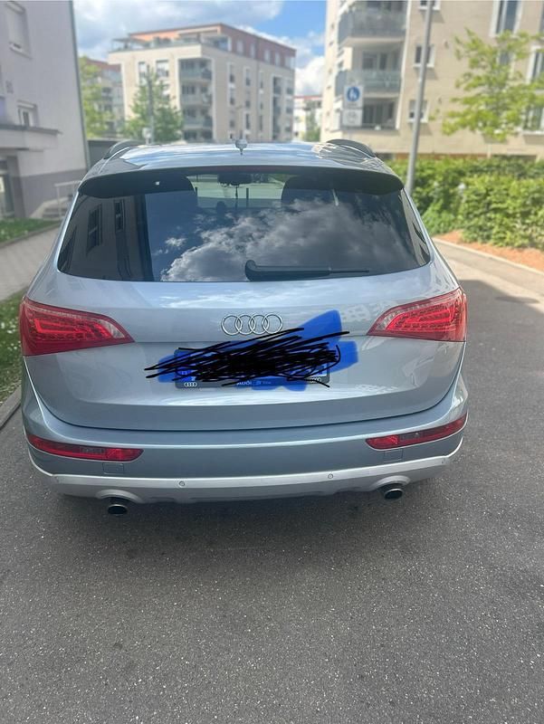 Silber Gebraucht 2009 Audi Q5 SUV | 10.000 € (Fairer Preis) - Bild 1/4
